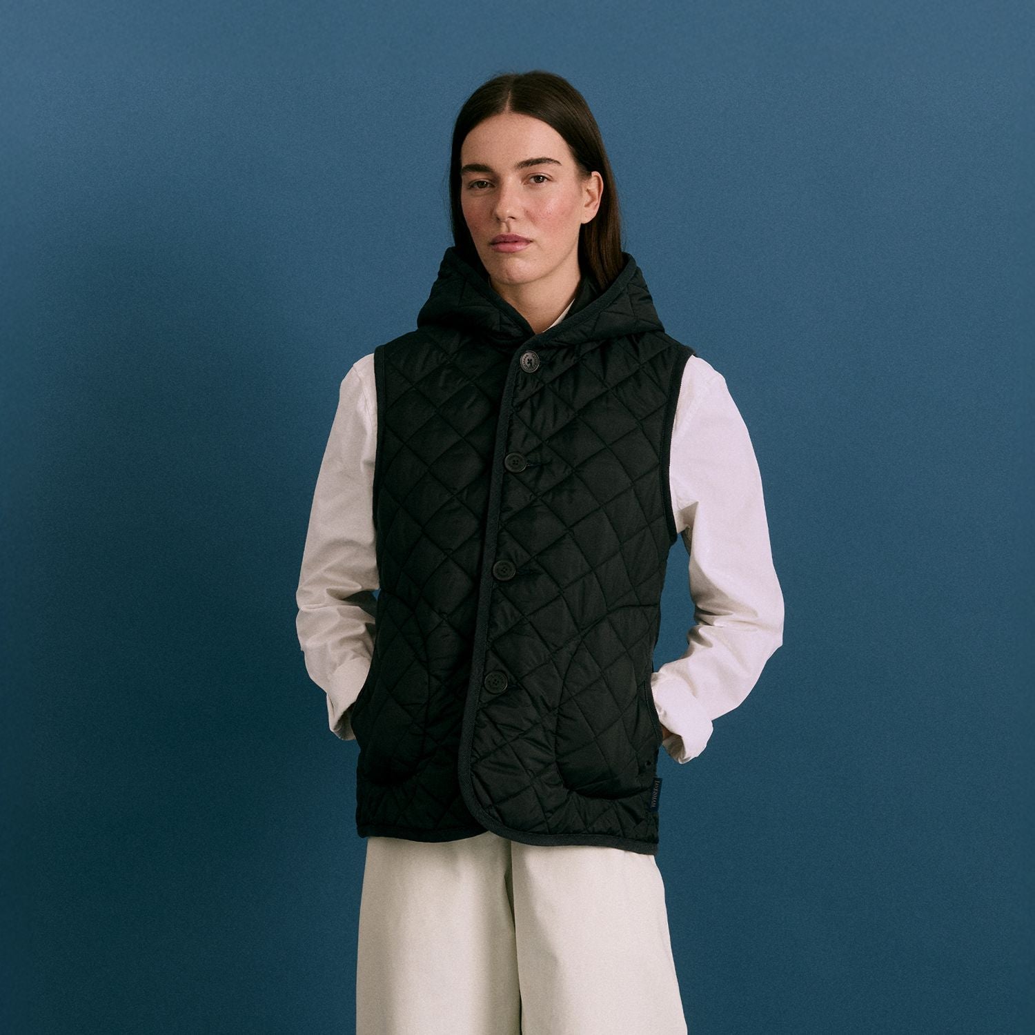 ラベンハム　バートン　ベスト　ブラック　８ LAVENHAM（ラベンハム）｜Barton Womens / バートン ウィメンズ