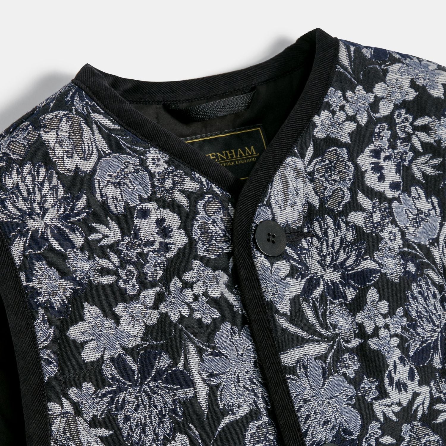 LAVENHAM（ラベンハム）｜Black Edition Jacquard Cropped Thornham